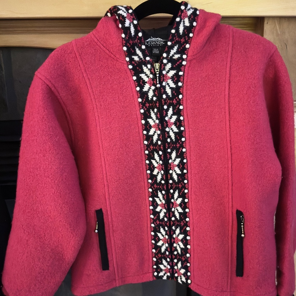 Icelandic Design Pink Hooded Sweater Jacket with Patterned Trim Small EUC